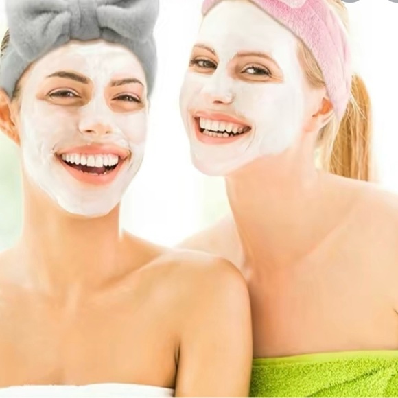 3 Piece Face Washing Headband and Wristband Set - Picture 2 of 3